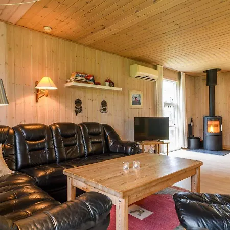 Tranquil Oasis In Rindby *