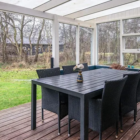 Semesterbostad Tranquil Oasis In Rindby *