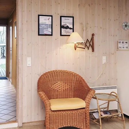 Semesterbostad Tranquil Oasis In Rindby