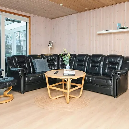 Ferienhaus Tranquil Oasis In Rindby *